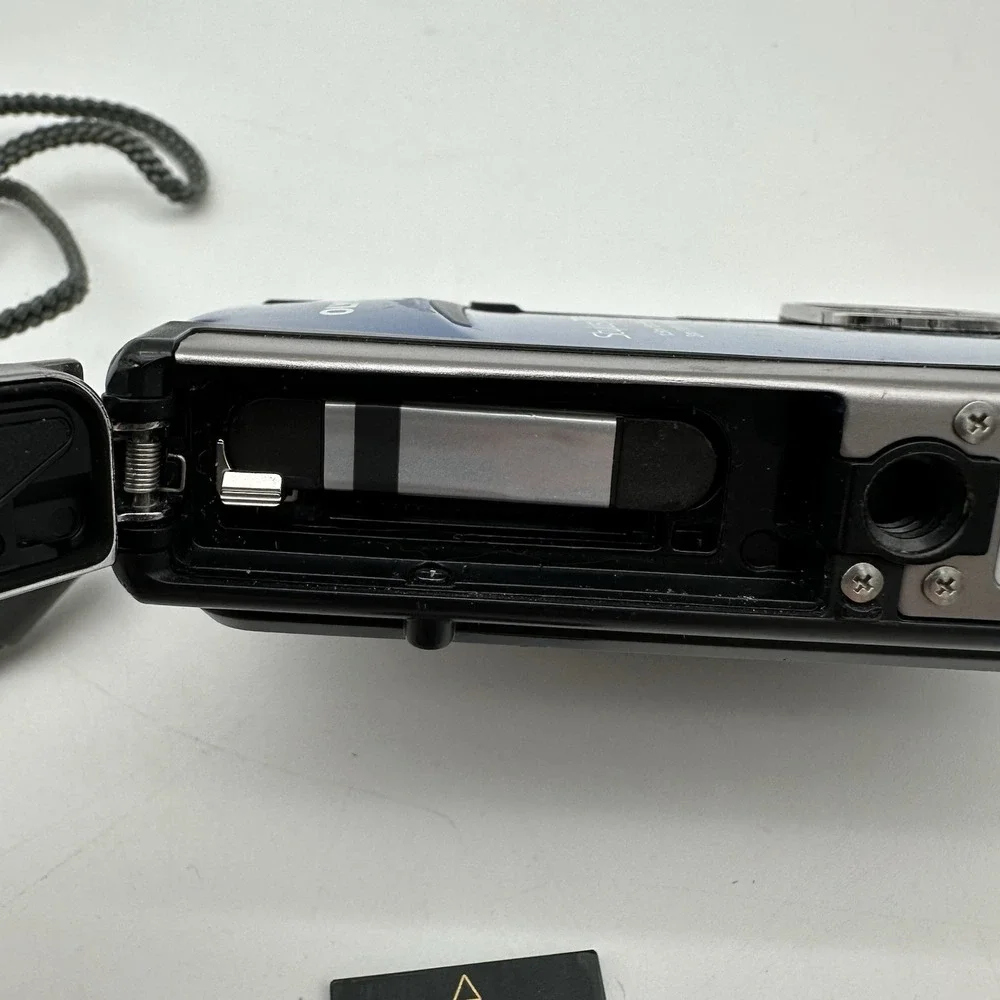 Olympus STYLUS‎ TOUGH 6000 10MP 1GB xD-Card Shockproof Waterproof Tested